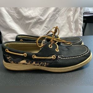 Size 8.5 US Sperry Boat shoes, barely worn